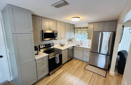 Sarasota Springs House | Sunshine Haven: Relax and Unwind