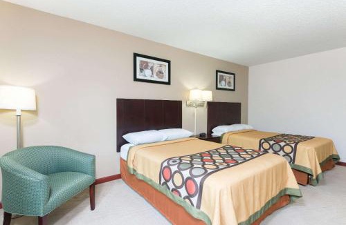Homewood Hotel | Super 8 by Wyndham Beaver Falls