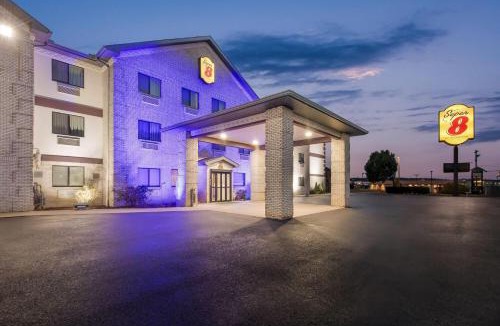 Uniontown Hotel | Super 8 by Wyndham Uniontown PA
