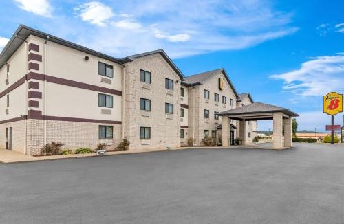 Uniontown Hotel | Super 8 by Wyndham Uniontown PA