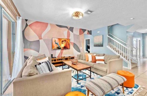 Lake Buena Vista House | SUPER BIG- SLEEPs 30 w POOL & GAME ROOM