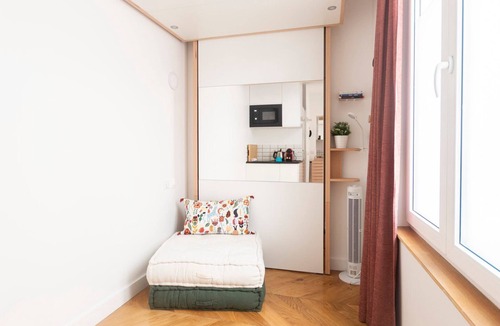 Bonne-Nouvelle Apartment | Super central ministudio⭐ self-checkin murphy bed