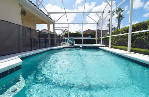 Tuscan Hills House | Superb 3 bed pool home, games room, sleeps 7, private pool, Disney 8 miles!