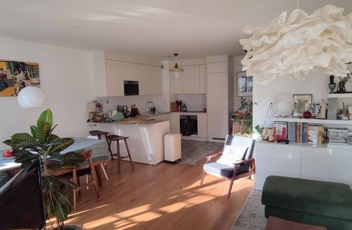 Saint-Ouen Apartment | Superbe Appartement à Saint-ouen. A 1min du Métro Ligne 14