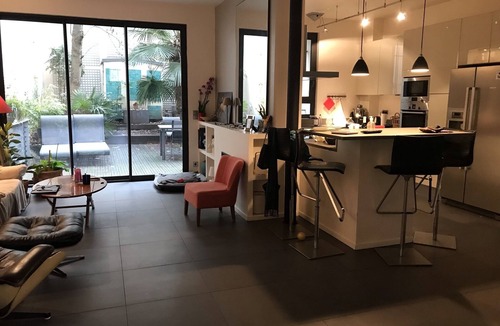 Quartier de la Plaine-de-Monceaux Apartment | Superbe Atelier D'artistes 160 mts + Terrasse Jardin Privatif 80 mts