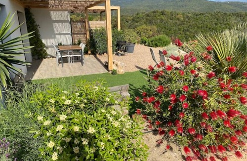 Solenzara Apartment | Superbe Logement 4 Personnes 🌊 vue mer et Montagne