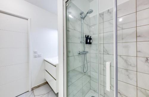 Louis Bertrand-Mirabeau-Semard Apartment | Superbe T2 proche Paris métro 7 à 5 mn à pied