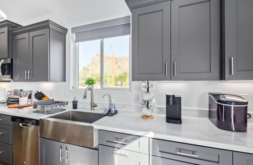 Apache Junction House | Superstition Mountains Modern Getaway