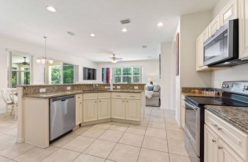 Ridgewood Lakes Villa | Supreme Luxury 5 Bedroom Villa on Paradise Gated Golf Community, Private Pool &
