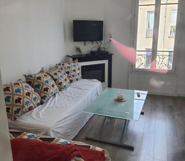 Suresnes Apartment | suresnes centre