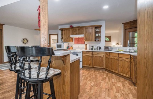 Miller Lake Cottage | Surrounded by water, w/hot tub & lounges