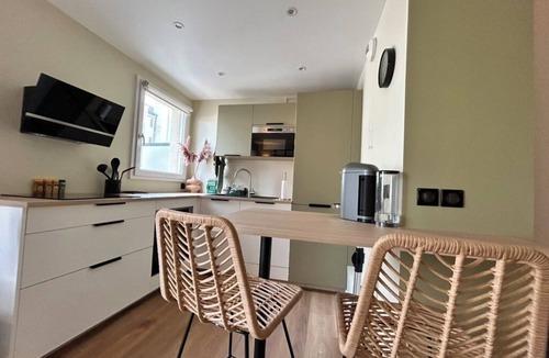 Noisy-le-Grand Apartment | "Sweet and Comfy" with Netflix, Prime and Disney+