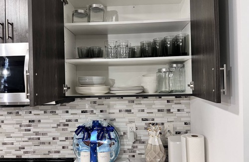 Innisfil House | Sweet Deal! Spacious 4bd Home Comfortably Sleeps 10.