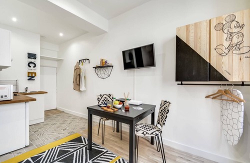 Strasbourg -Saint-Denis Apartment | Sweett | Aboukir II - Studio Apartment, Sleeps 2