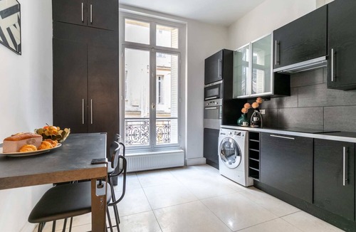 Champs-Elysees Apartment | Sweett | Cerisoles II