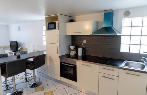 Clichy-Sous-Bois Apartment | T2 Cozy near Paris, CDG Airport, Disney