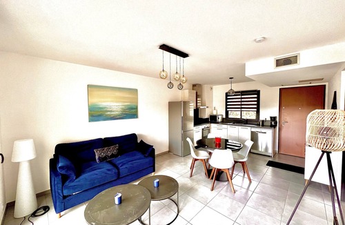 Grosseto-Prugna Apartment | T2 Standing vue mer Plage a Pieds Domaine du Frasso