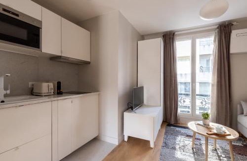 Parc-de-Montsouris Apartment | Take It Easy in This Stylish Architect Flat