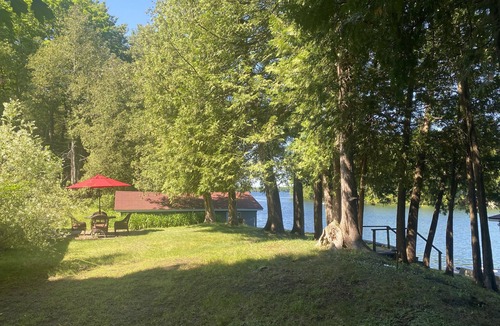 Rideau Lakes Cottage | Tall Cedars on Big Rideau Lake