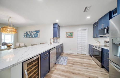 Redington Beach Condo | Tarpon Sky Lounge Luxury Beachfront Penthouse in Redington Beach FL