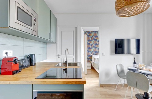 Montreuil Apartment | TBS 164 - Cosy and modern cocoon