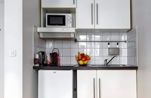 Quartier Saint-Georges Apartment | TBS 236 - Charming apartment in Paris