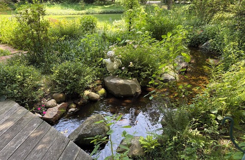 Wading River House | Terrific 2-bedroom house in charming Wading River, a private garden oasis.