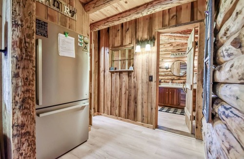 Augusta Cabin | The Alibi Cabin - Pool, Hot Tub & Private Trails - Secluded 17-Acre Retreat