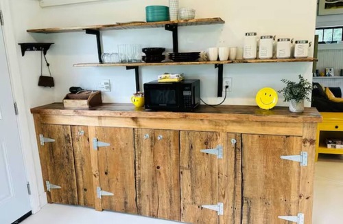 Hamilton House | The Barnhouse - Country Charm 2 miles from Colgate, renovated century-old barn