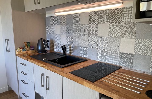 Cape Foulwind Cabin | The Bay House Beachfront Accommodation