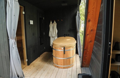 Mingoville Cottage | The Bellefonte Campground presents: The Cozy Cottage | 1 Bedroom with Sauna