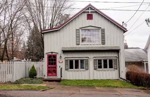 Hammondsport House | The Carriage House in Hammondsport NY