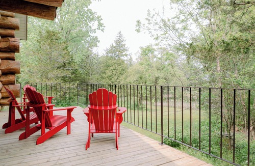 Prince Edward House | The Cedar Crest Log House