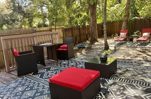 Southwest Coconut Grove House | The Coconut Grove Hideaway