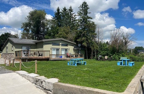 Bloomfield House | The Consecon - Waterfront 5 BDR Cottage