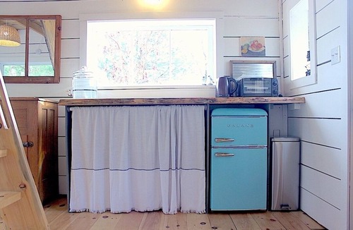 Rye Cabin | The Cozy Cabin: Shabby Chic & Totally Tranquil