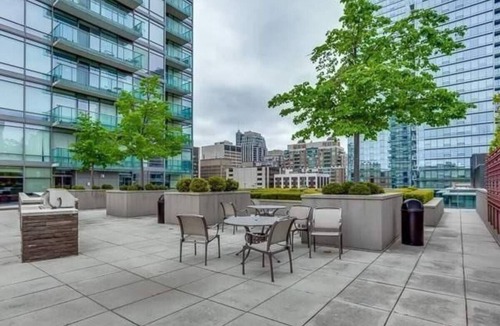 Yorkville Condo | The Diamond of Yorkville - an executive condo in the heart of Yorkville