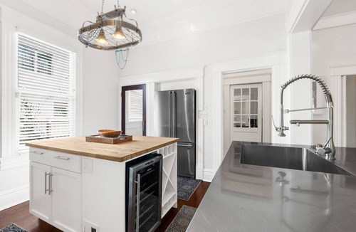 Tampa Heights House | The Elizabeth House historic 1903 restored beauty 3 blocks from Armature Works