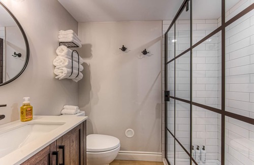 Elora House | The Elora Place Guest Suite-one block from Elora's vibrant downtown core!