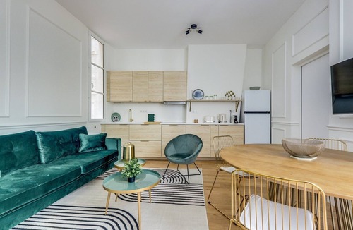 Chaussee-d'Antin Apartment | The Emerald - Refurbished - Opera