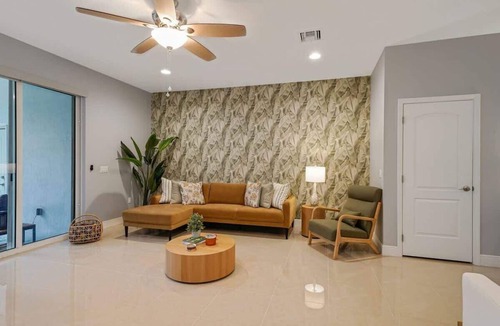 South Middle River Condo | The Escape By Dream Vacation