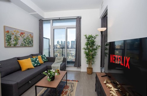 Cabbagetown South Hotel | The Garden - Free Parking