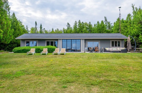 Tobermory Cottage | The Georgian - Fine Tobermory retreat with hot tub and sauna
