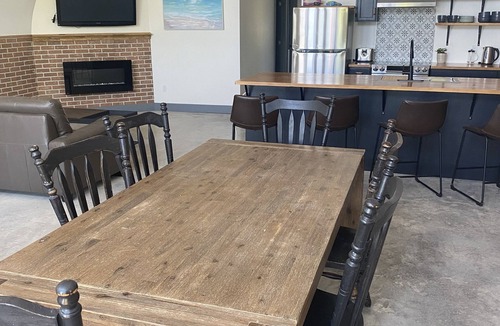 Howe Island House | The Hangar on Howe, Unique waterfront house