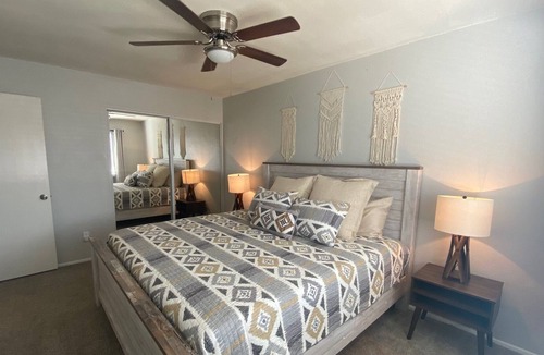 Entertainment District House | The Happy Cactus Salt Water Pool, Golf Courses and Entertainment for days!