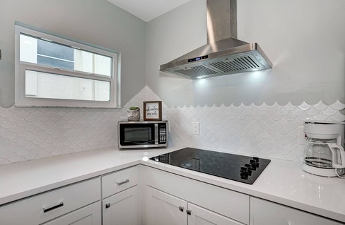 Downtown Dunedin Apartment | The Heart of Downtown Dunedin on Main St