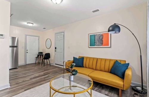 South Riverside Apartment | The Hendricks #4: Near San Marco