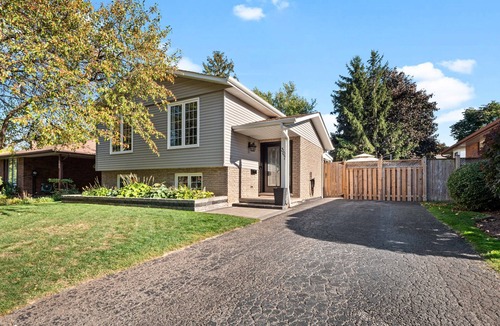 St. Catharines House | | The Henley House | 8 Guests | Port Dalhousie |
