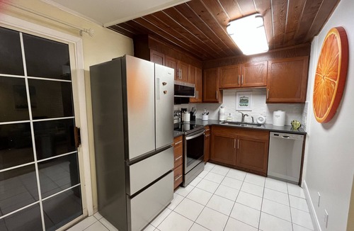 College Park Cottage | THE HIDEAWAY AT COLLEGE PARK