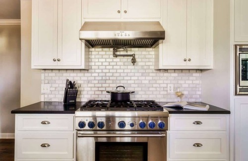 Starkville House | The Howell House: 5BR Countryside Retreat